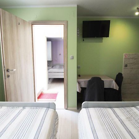 Apartman I Sobe Pavek Pisarovina Exterior foto