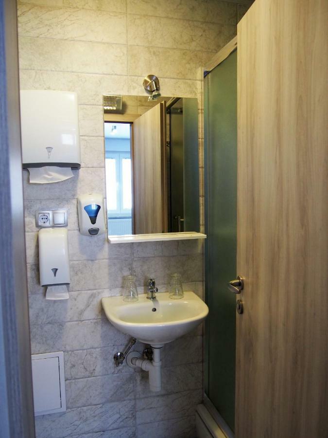 Apartman I Sobe Pavek Pisarovina Exterior foto